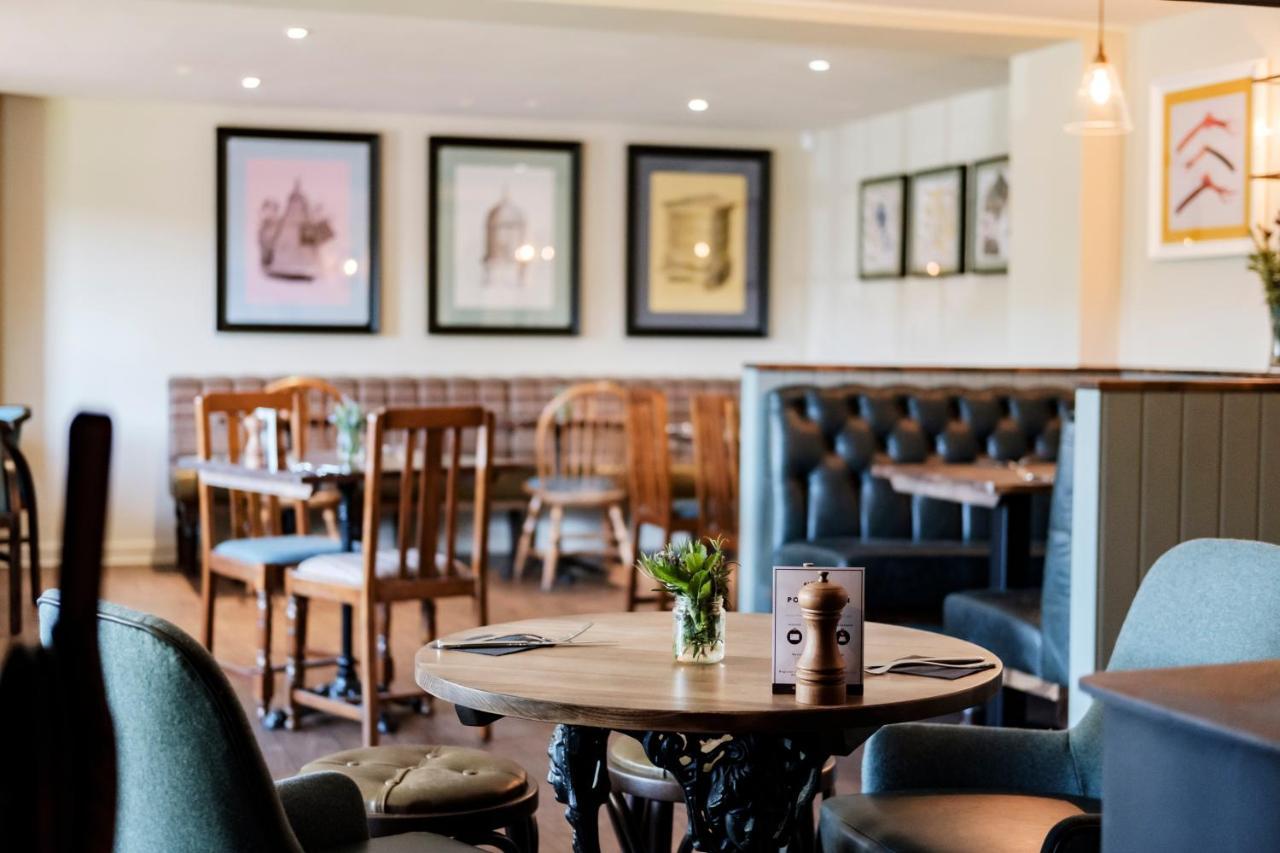 The Bower Inn Бриджуотър Екстериор снимка The interior of the restaurant